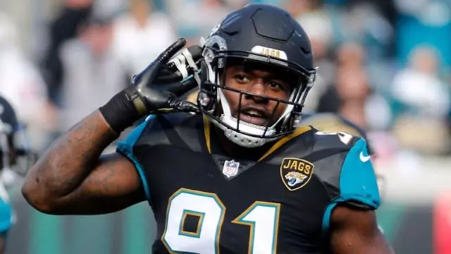 Jaguars' Defensive End Yannick Ngakoue Ends Holdout Without New Deal